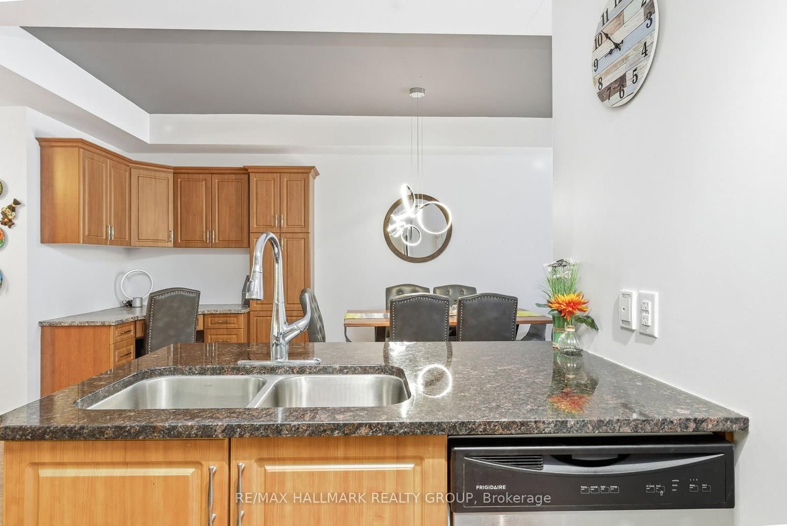 310 Centrum Boulevard, Unit 206 thumbnail 16