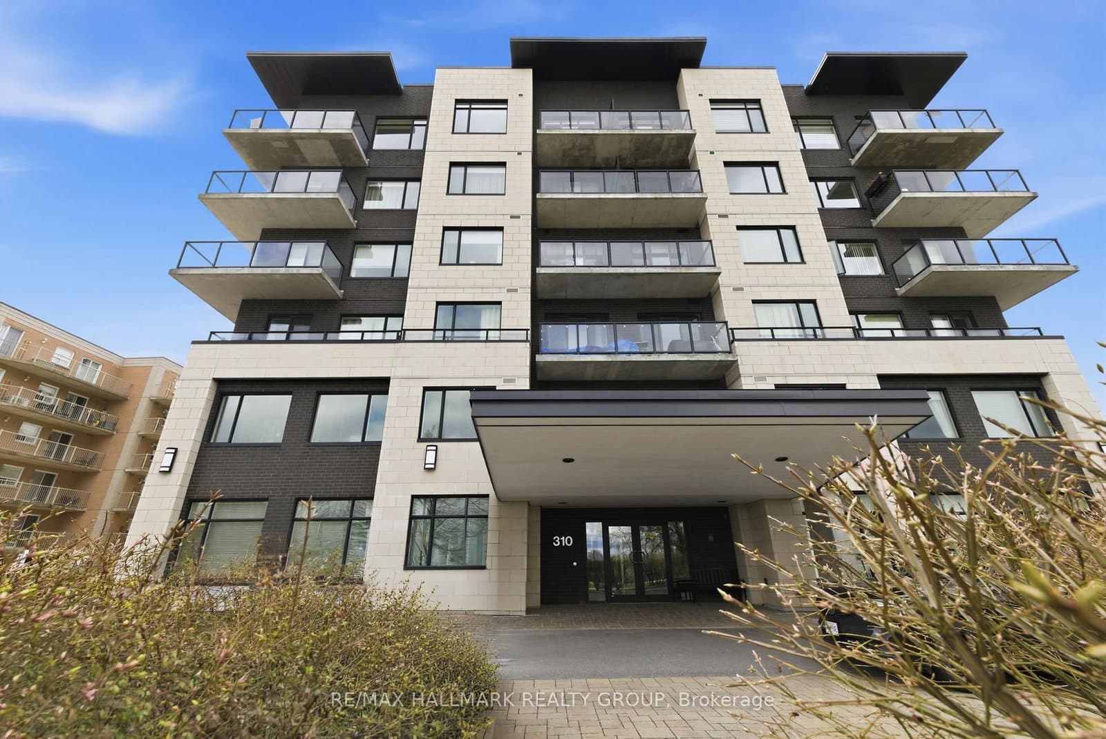 310 Centrum Boulevard, Unit 206 thumbnail 3