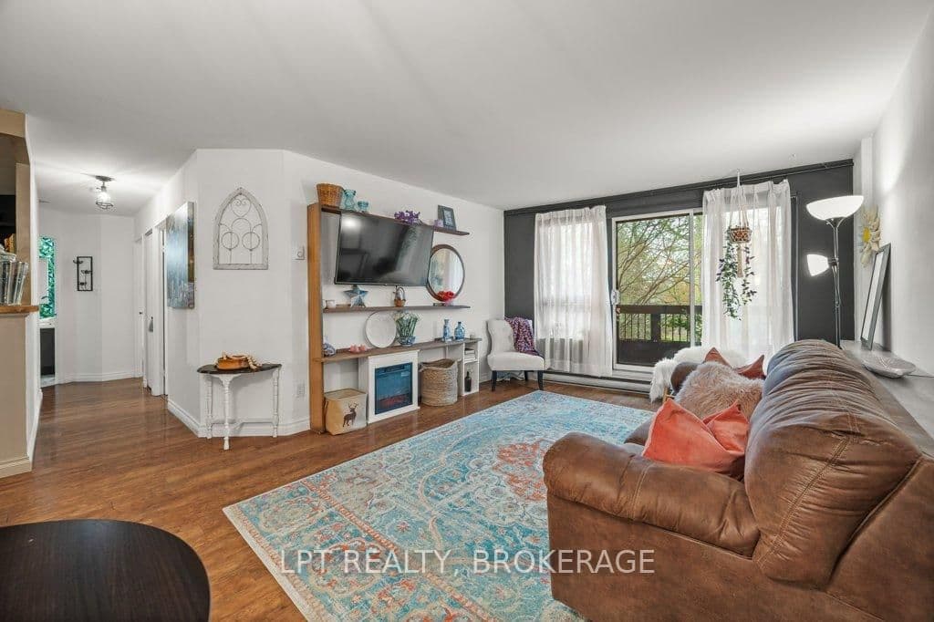 #208 - 66 Greenview Drive
