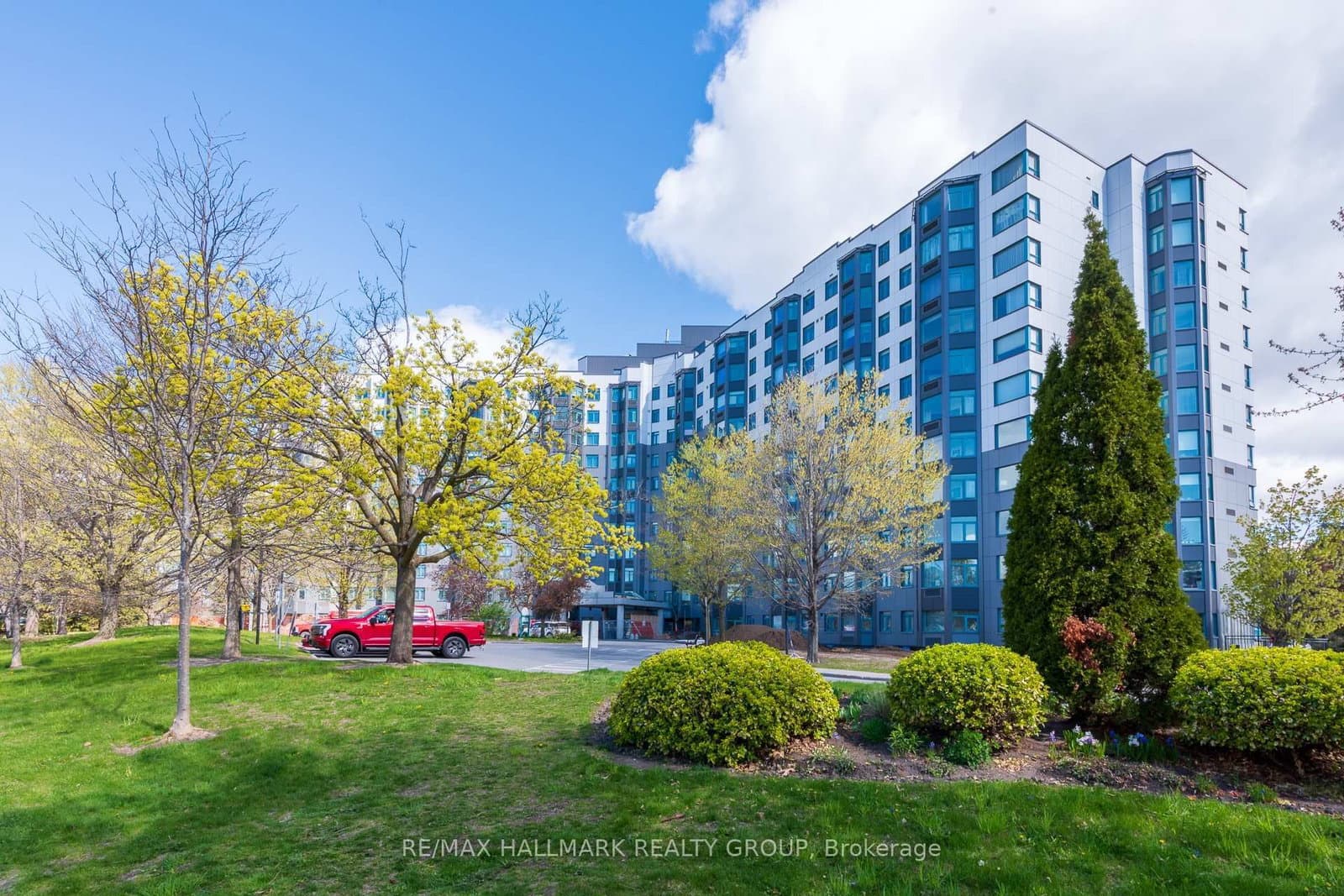 #303 - 1025 Grenon Avenue
