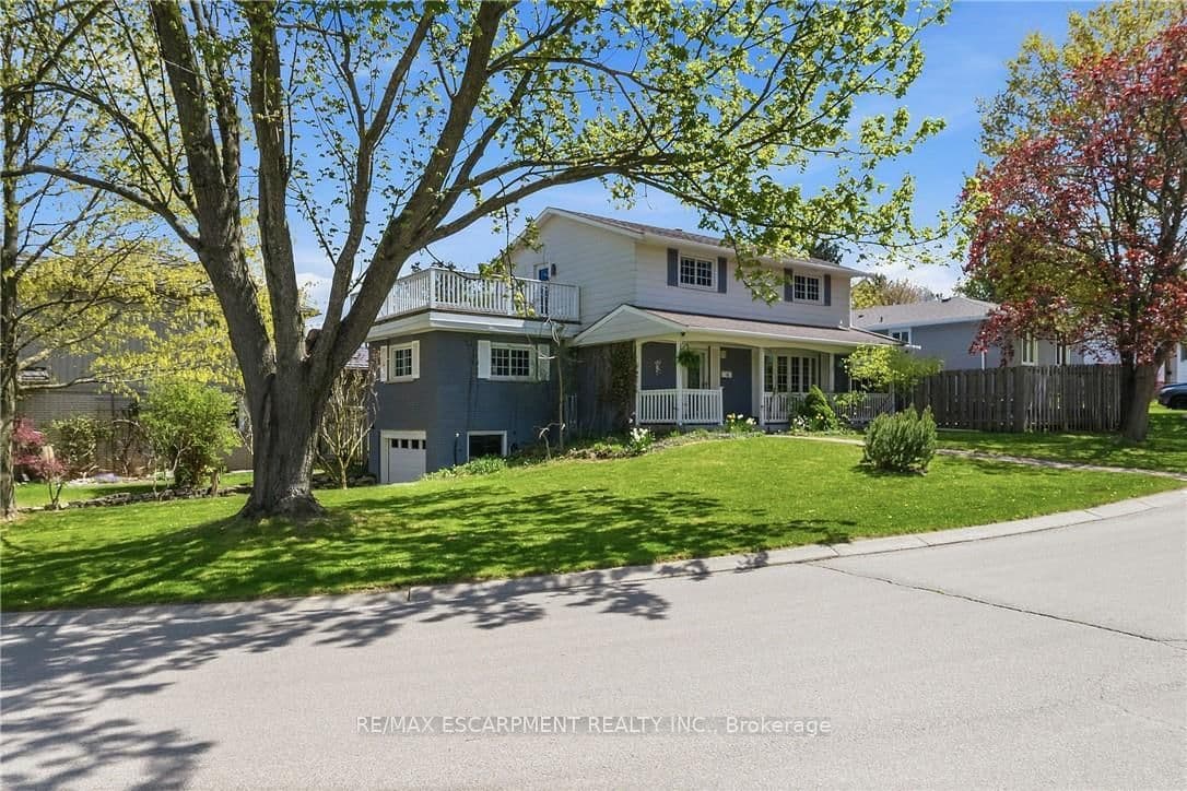 66 Skyline Drive - Image 1