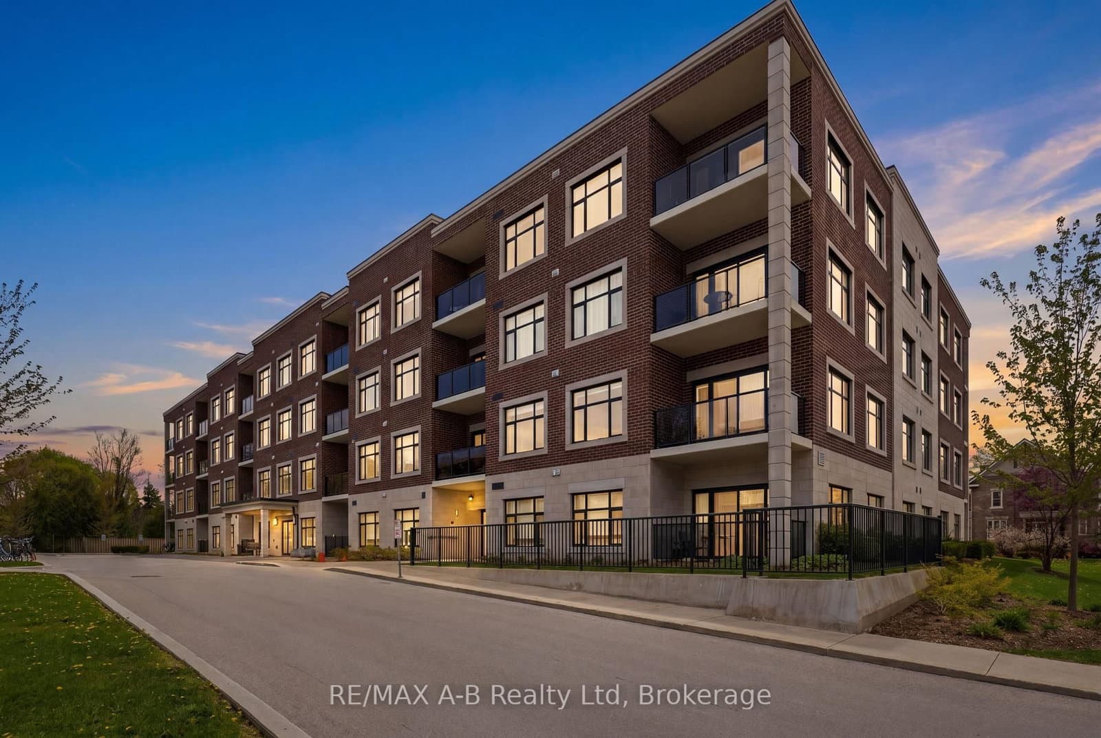 #208 - 235 John Street N