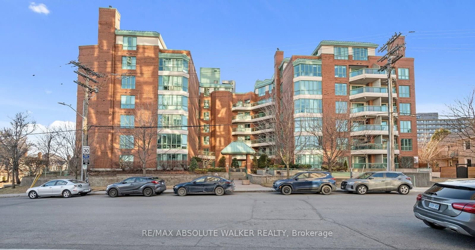 #113 - 540 Cambridge Street S