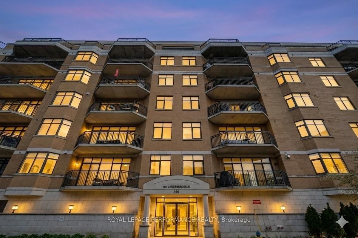 #201 - 260 Besserer Street