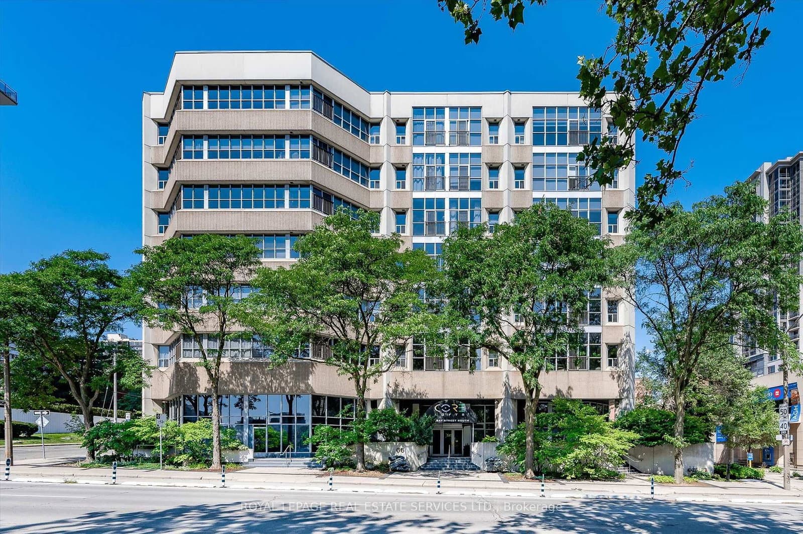 #401 - 66 Bay Street S