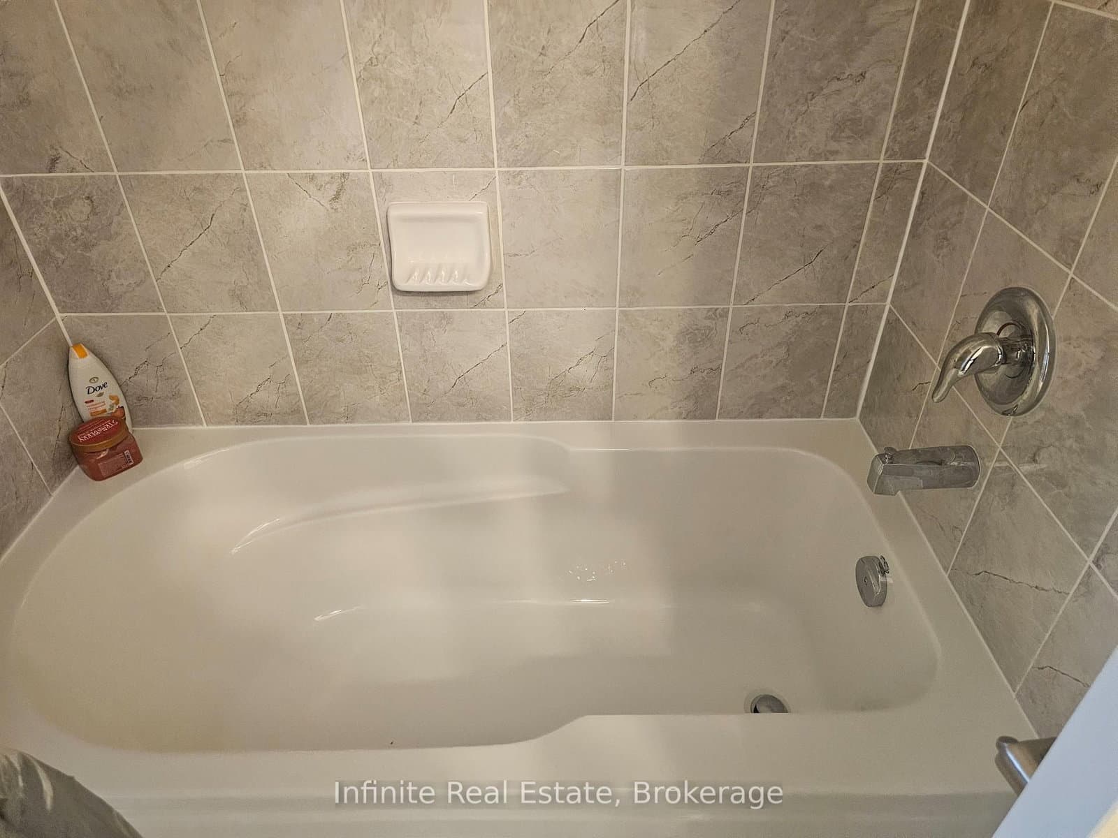 14 Doc Lougheed Avenue thumbnail 14