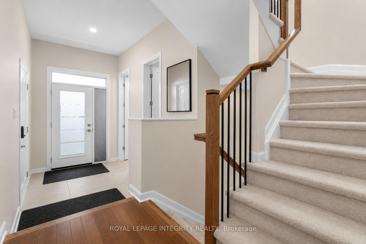 142 Shallow Pond Place E thumbnail 2