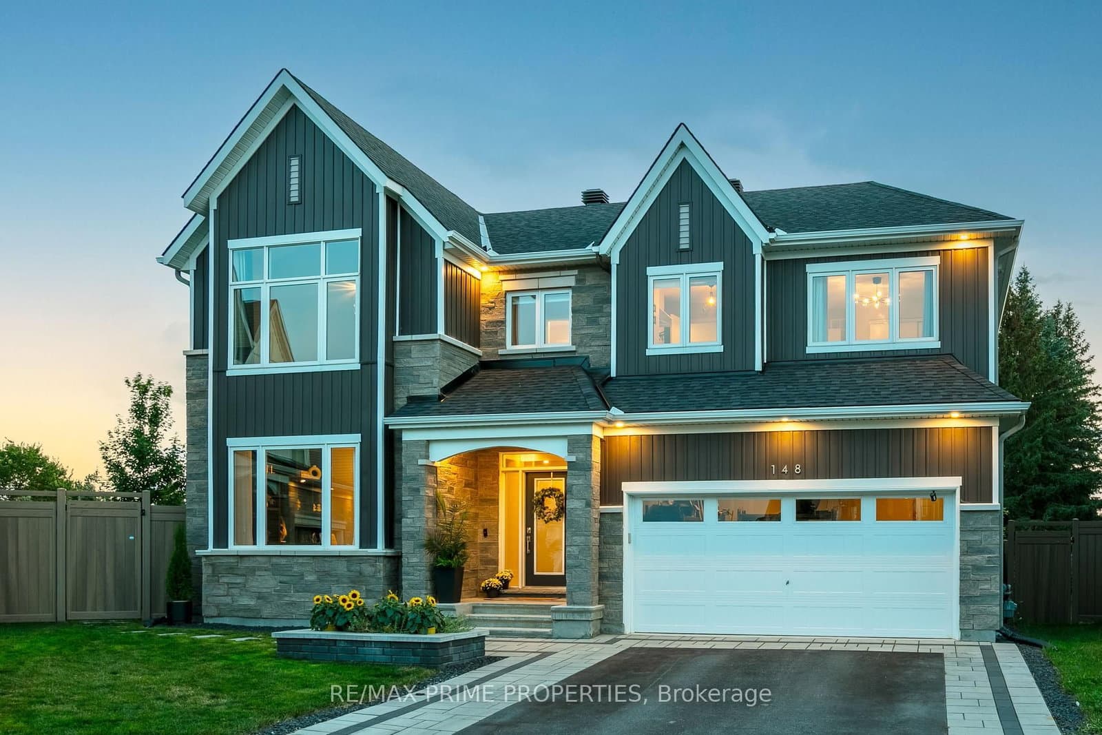 148 Aubrais Crescent thumbnail 2