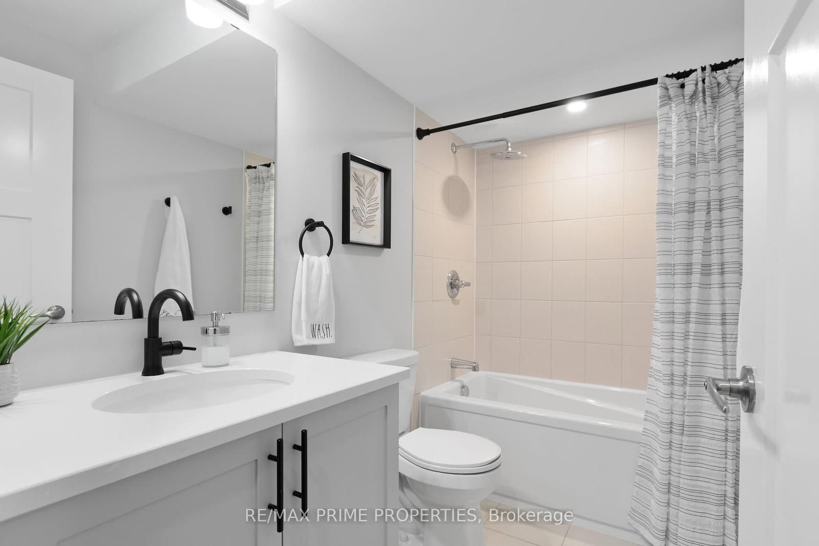 148 Aubrais Crescent thumbnail 30