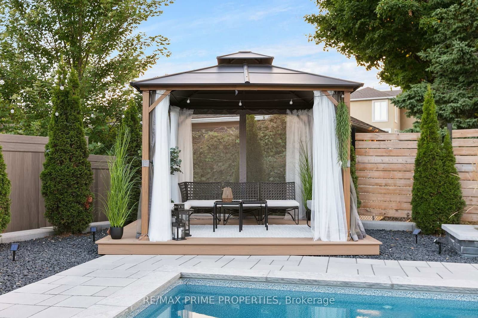 148 Aubrais Crescent thumbnail 36