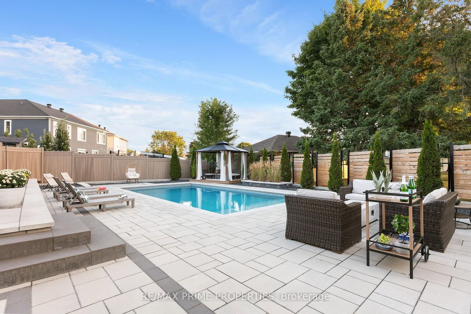 148 Aubrais Crescent thumbnail 38