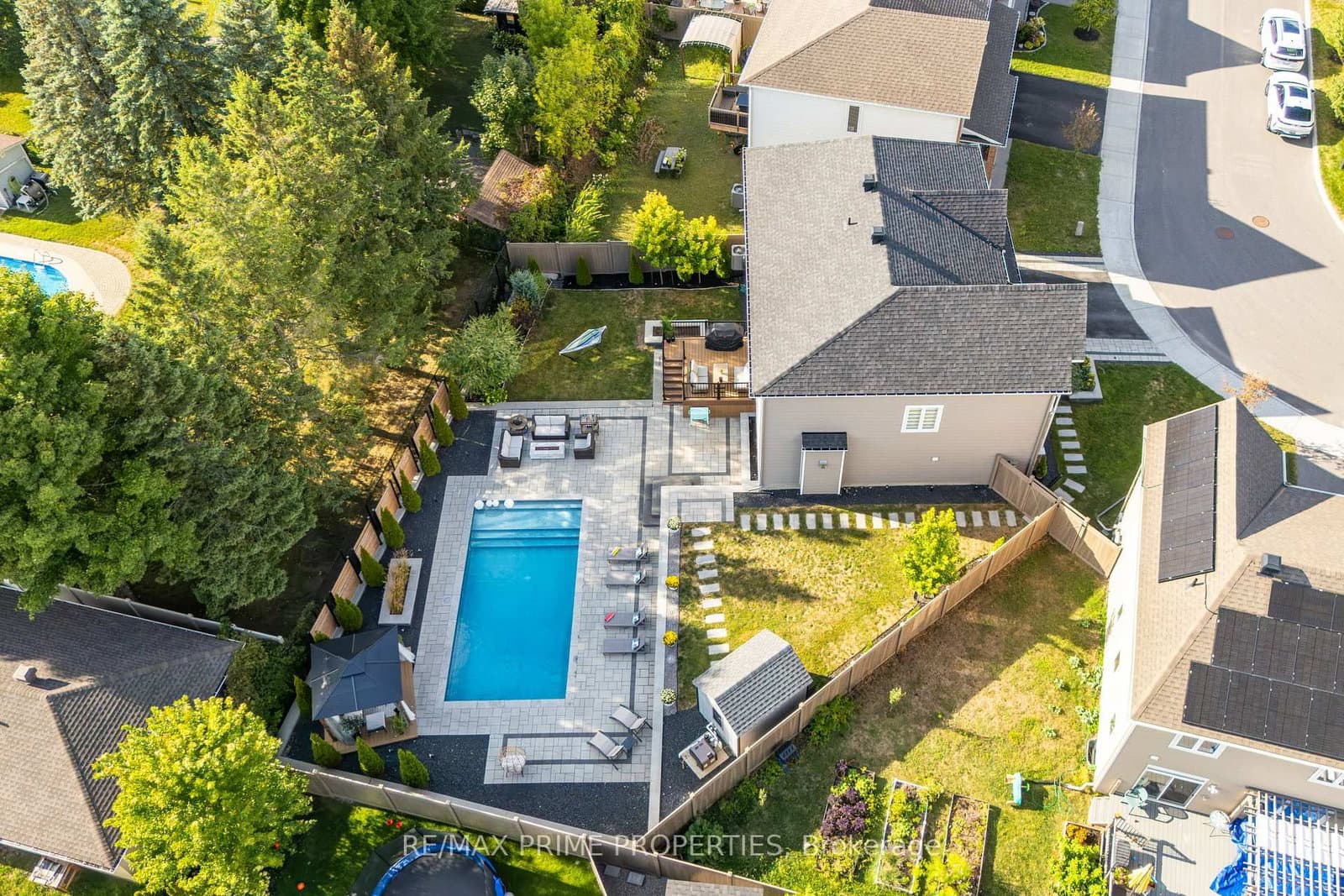 148 Aubrais Crescent thumbnail 45