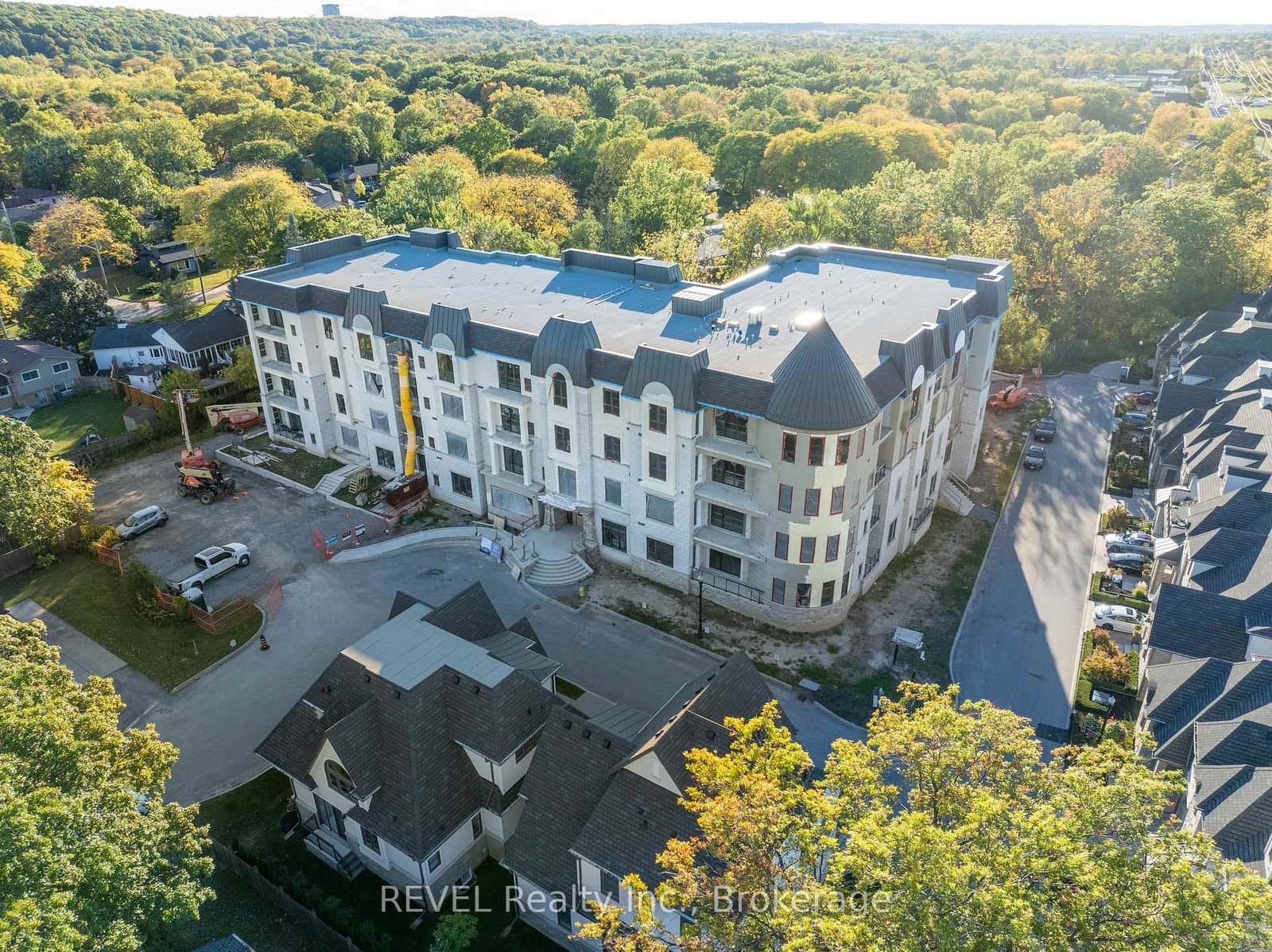 2 Arbourvale Common, Unit 410 thumbnail 6