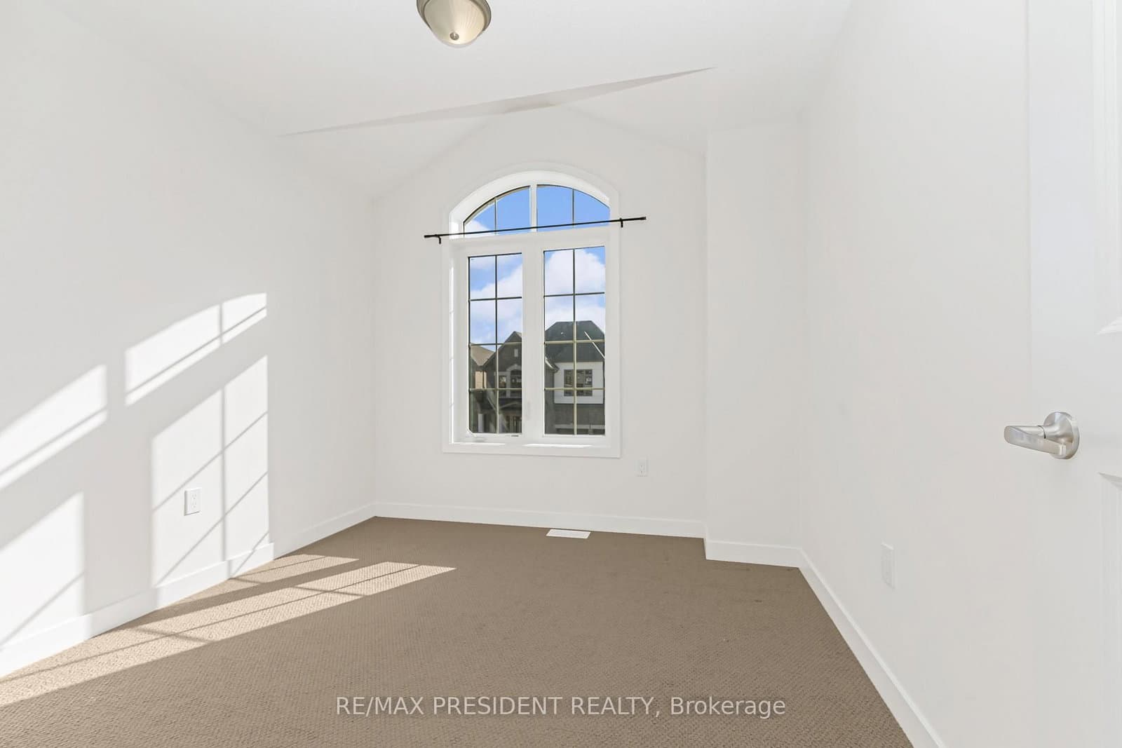 39 Henshaw Drive thumbnail 30