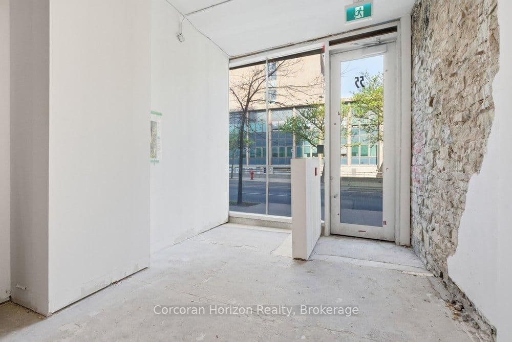 55 John Street S, Unit Main thumbnail 3