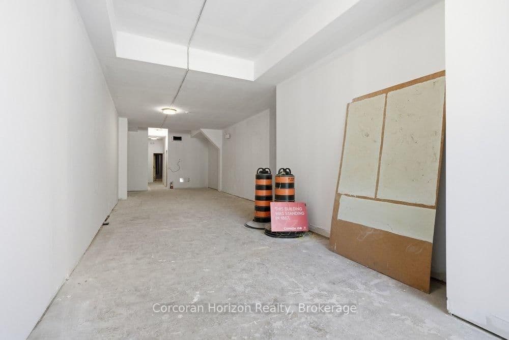 55 John Street S, Unit Main thumbnail 4