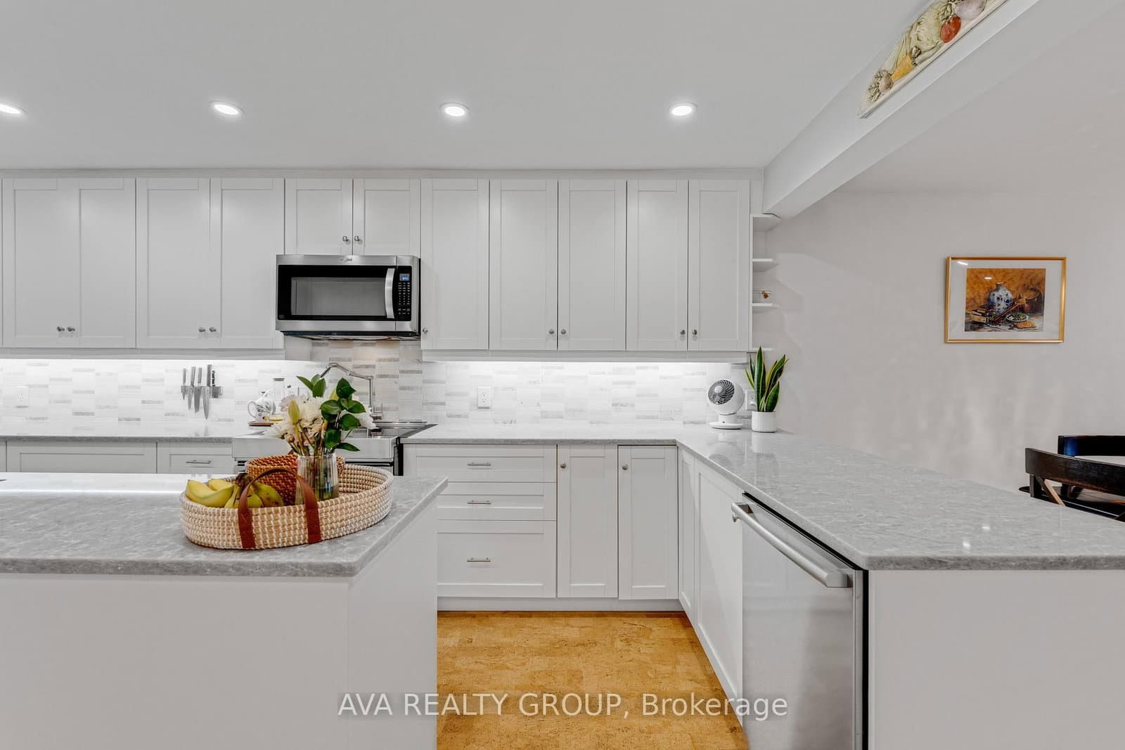 106 Stratas Court N thumbnail 19