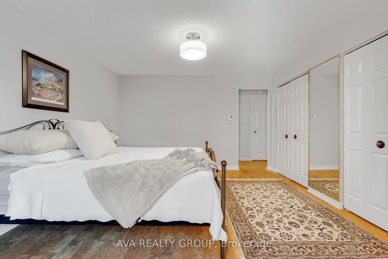106 Stratas Court N thumbnail 24