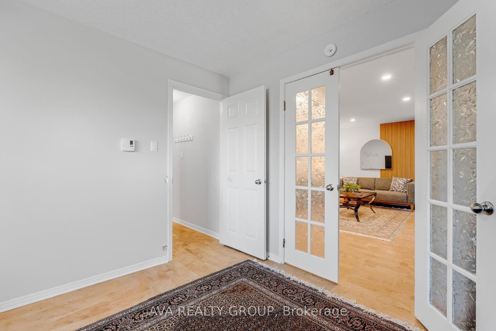 106 Stratas Court N thumbnail 28