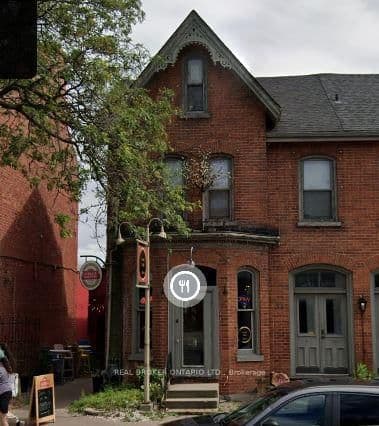 31 King Street E