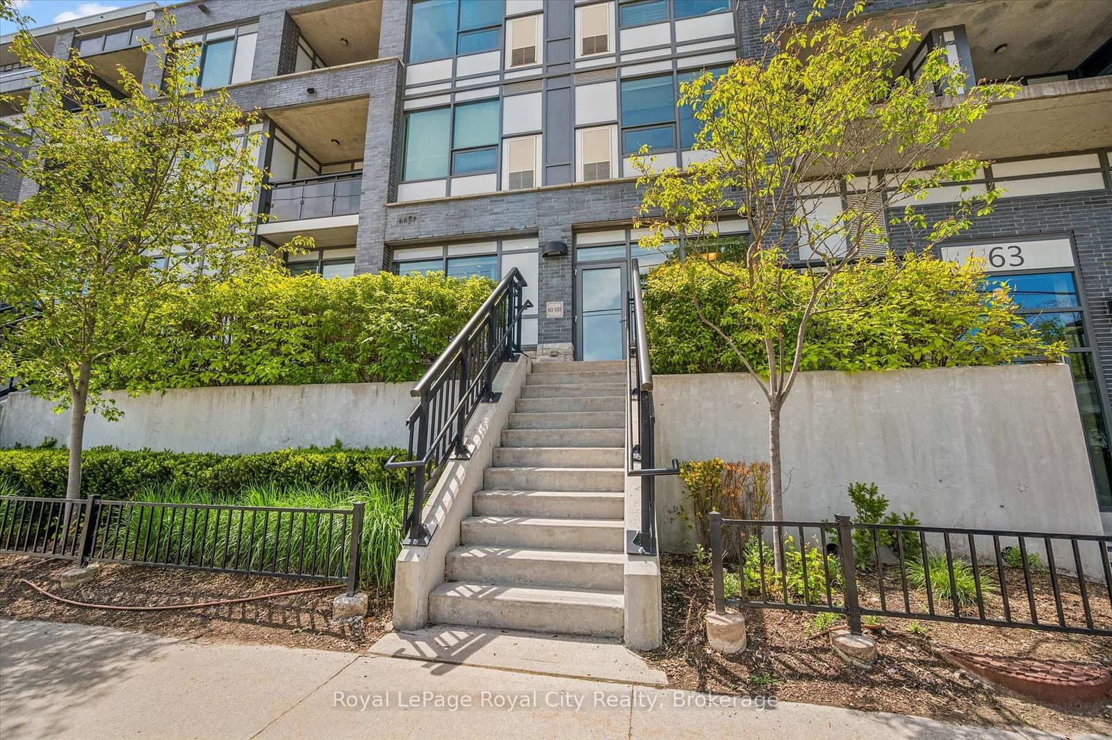 63 Arthur Street S, Unit 103 thumbnail 2