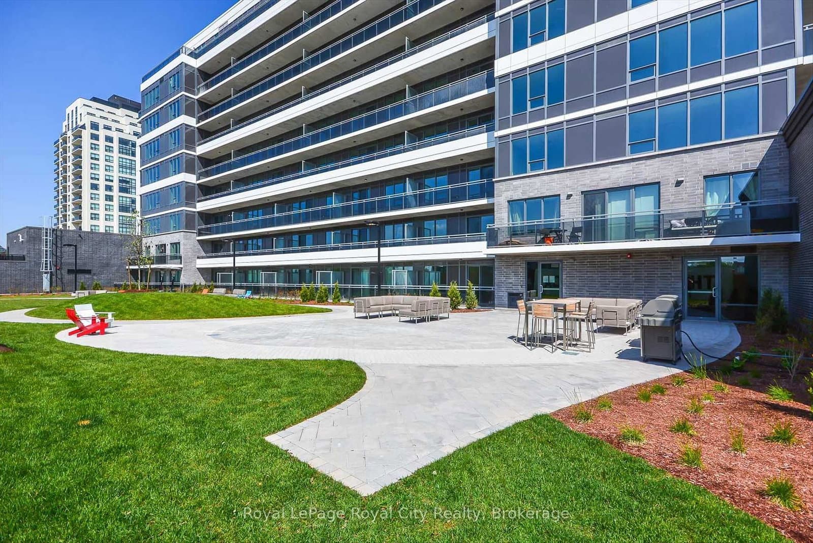 63 Arthur Street S, Unit 103 thumbnail 32