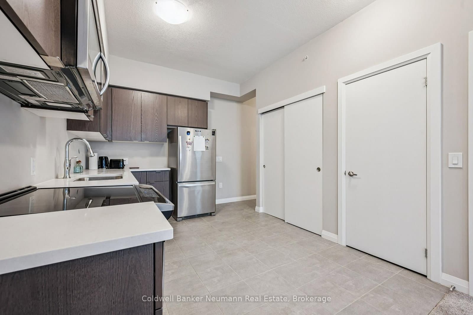 73 Arthur Street S, Unit 410 thumbnail 12