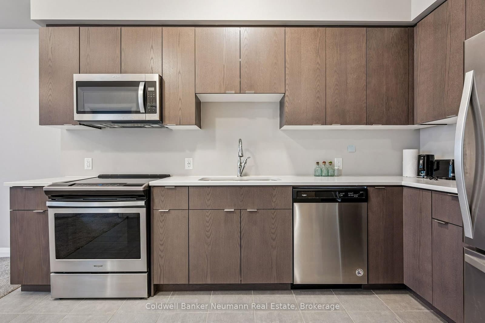 73 Arthur Street S, Unit 410 thumbnail 14
