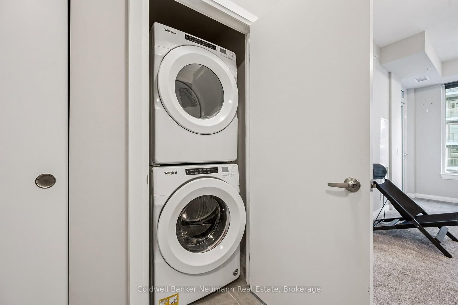 73 Arthur Street S, Unit 410 thumbnail 20