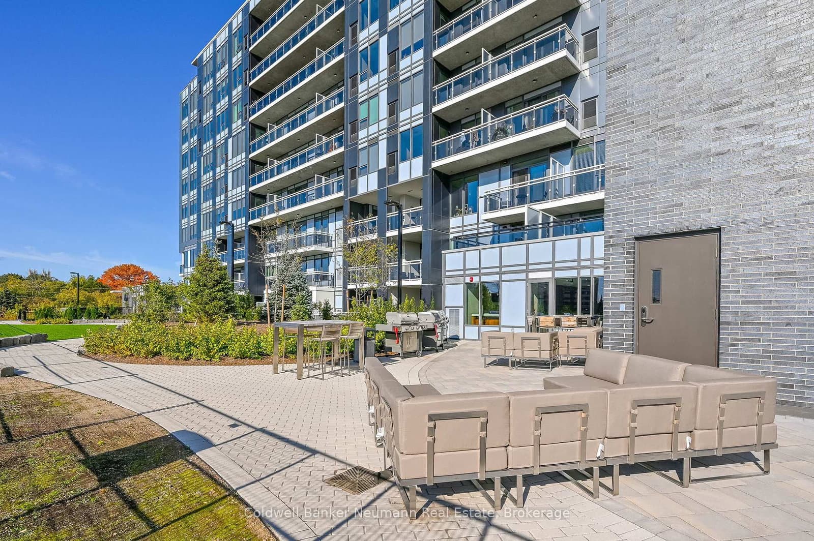 73 Arthur Street S, Unit 410 thumbnail 24