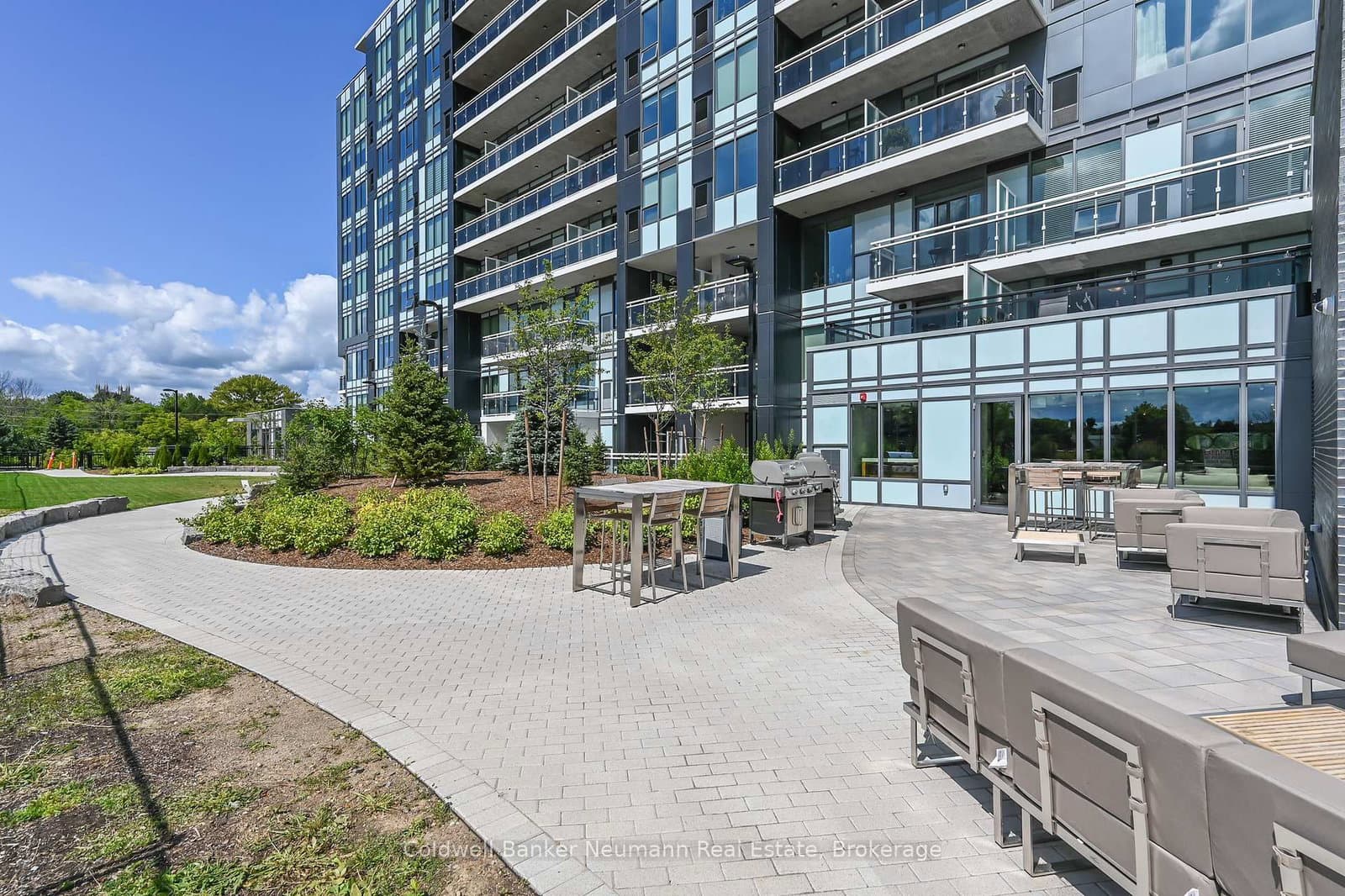 73 Arthur Street S, Unit 410 thumbnail 27