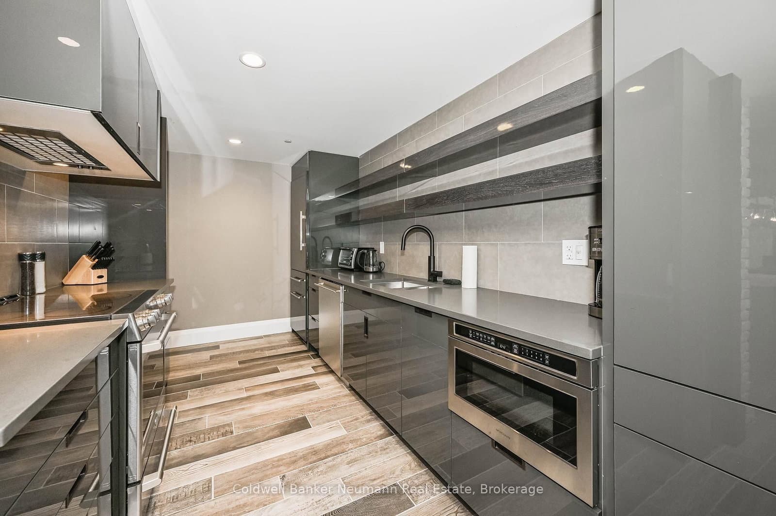 73 Arthur Street S, Unit 410 thumbnail 37