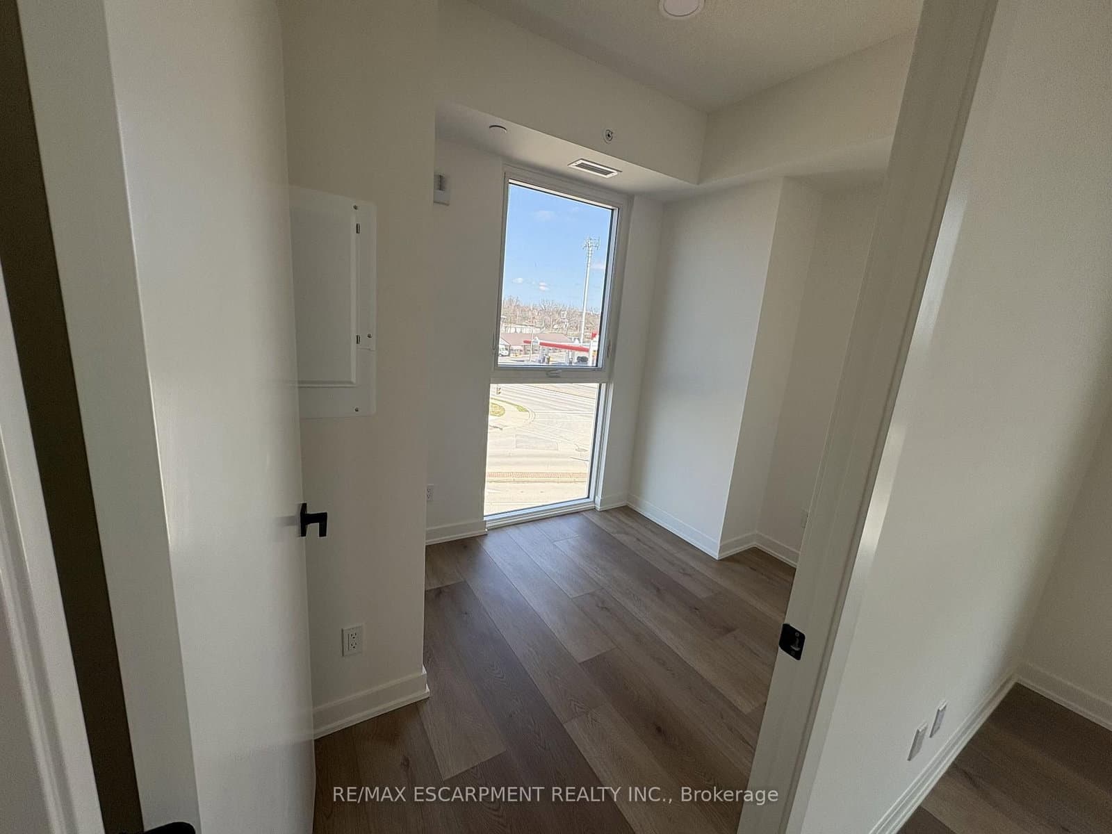 33 Erie Avenue, Unit 307 thumbnail 7