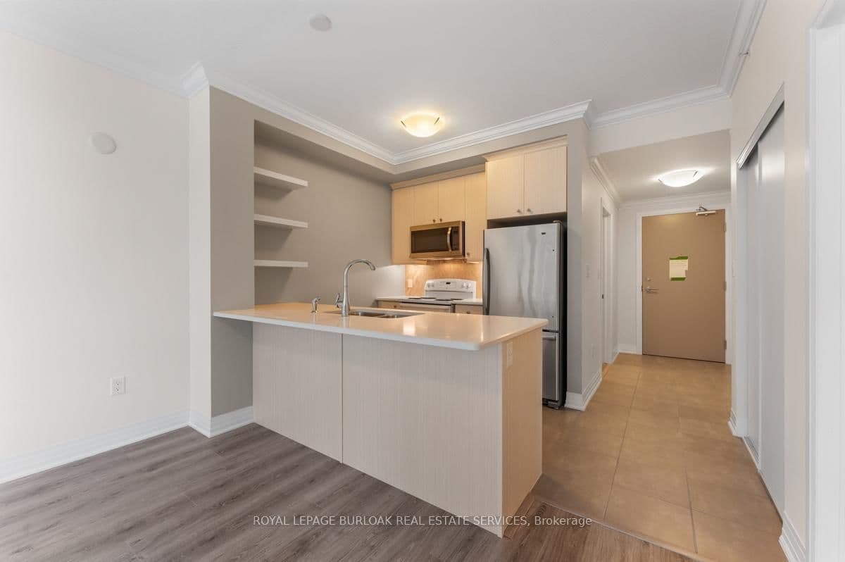 10 Concord Place, Unit 213 thumbnail 11