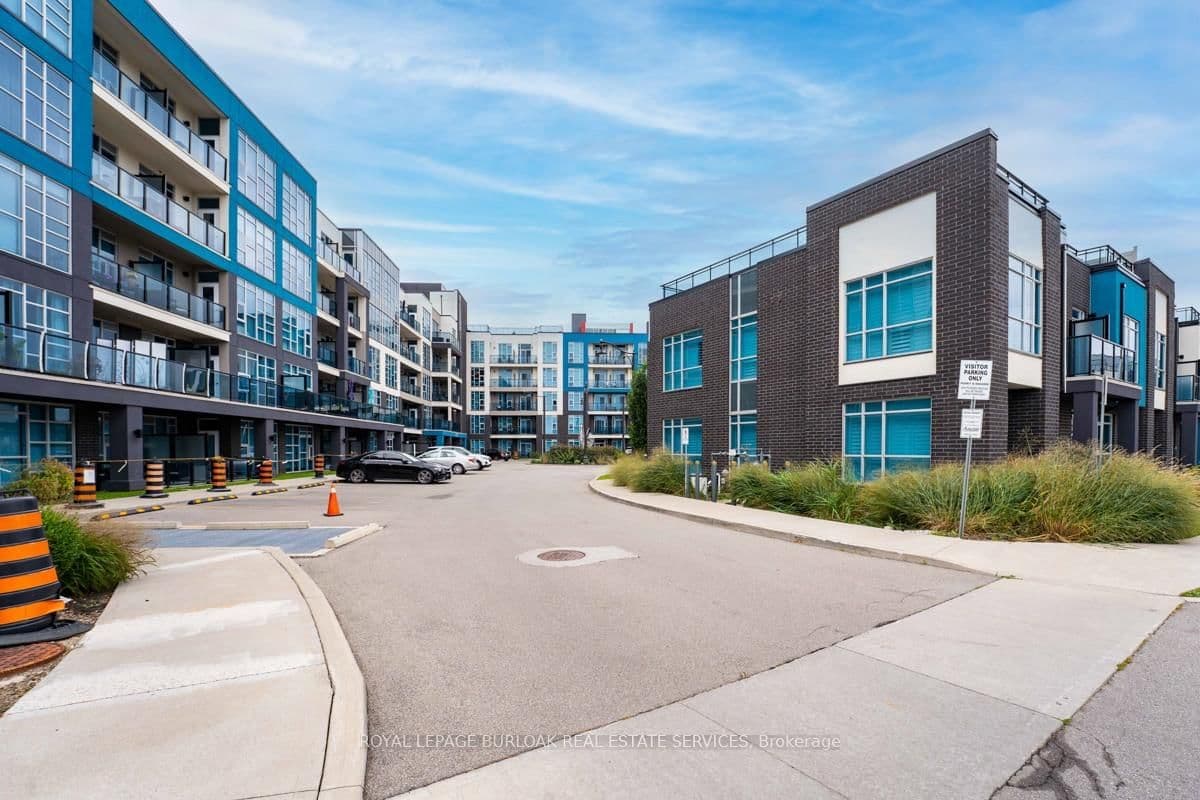 10 Concord Place, Unit 213 thumbnail 2