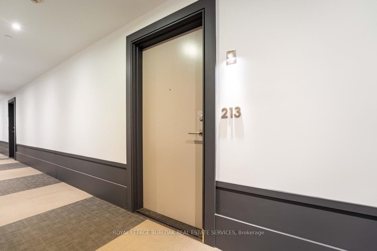 10 Concord Place, Unit 213 thumbnail 6