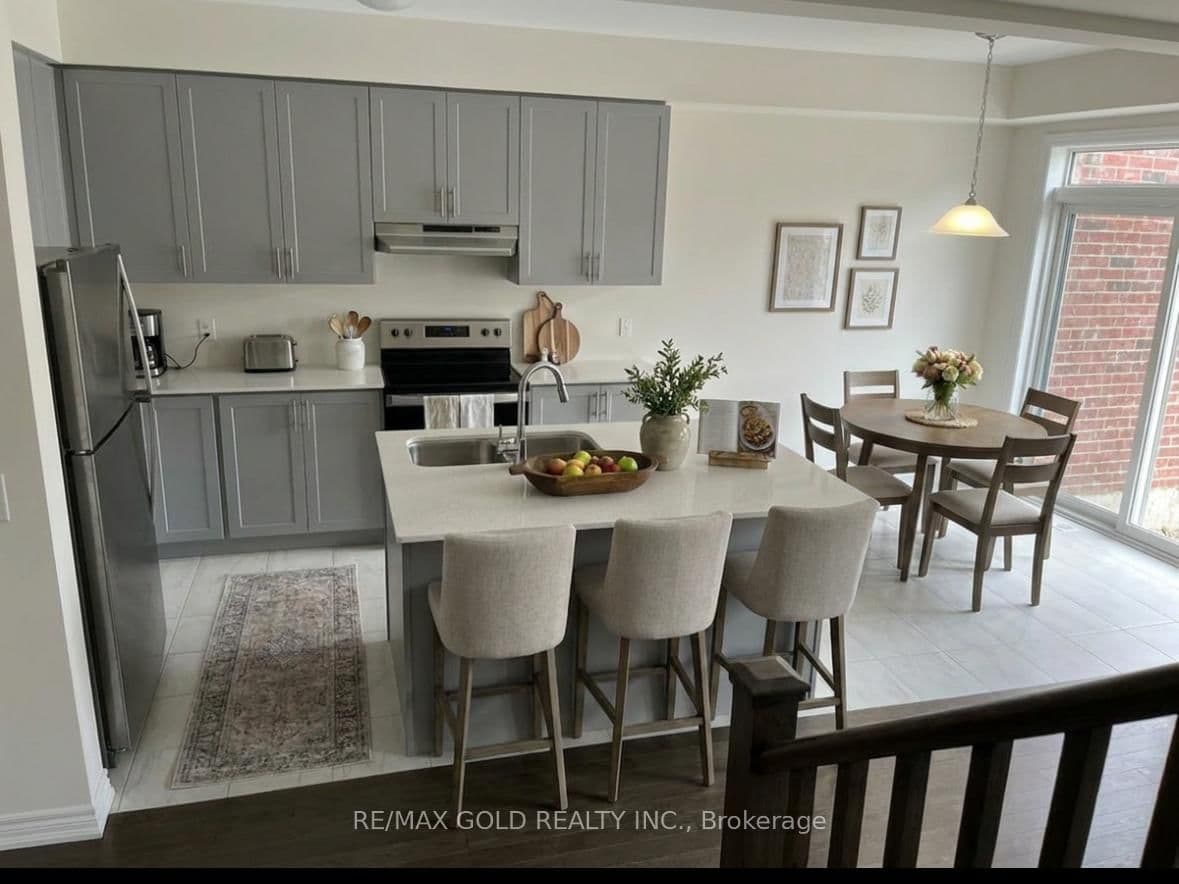 90 Grassbourne Avenue thumbnail 2