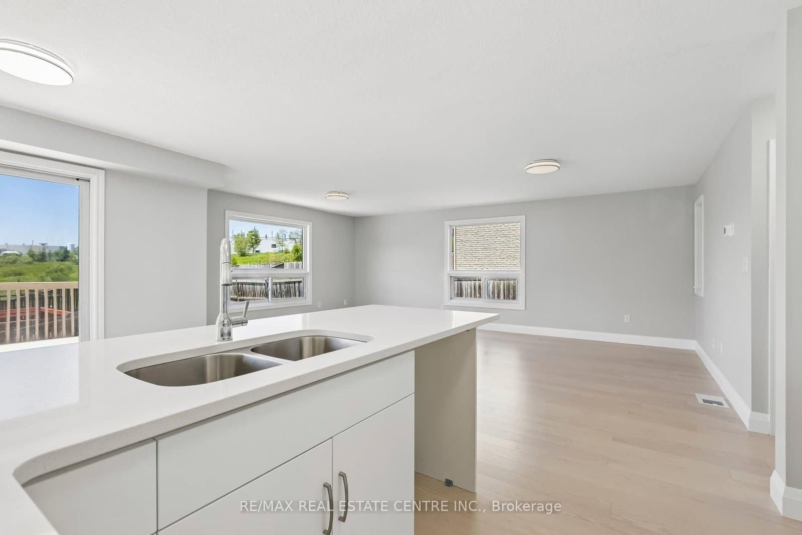 125 Flaherty Drive thumbnail 22