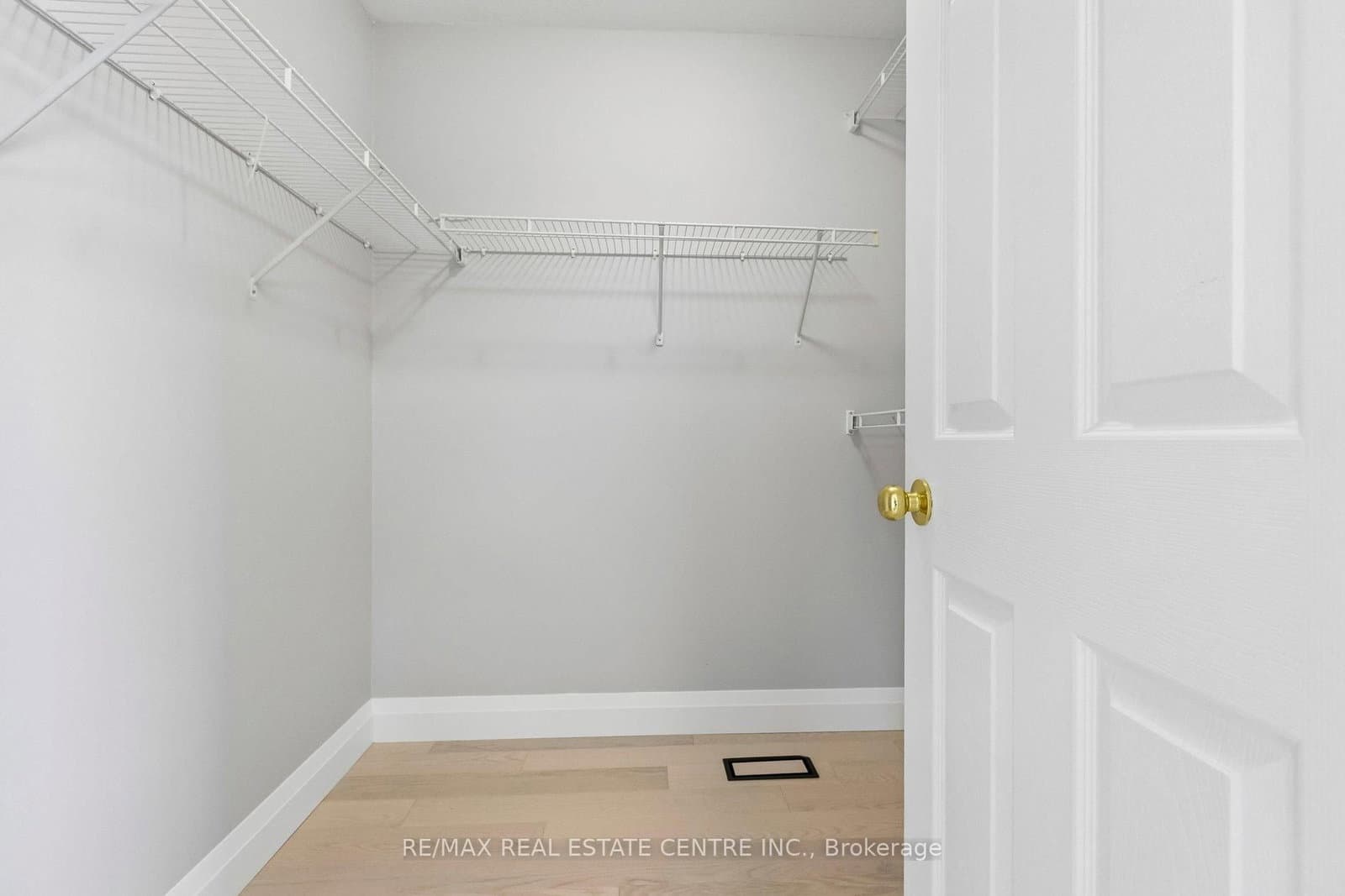 125 Flaherty Drive thumbnail 33