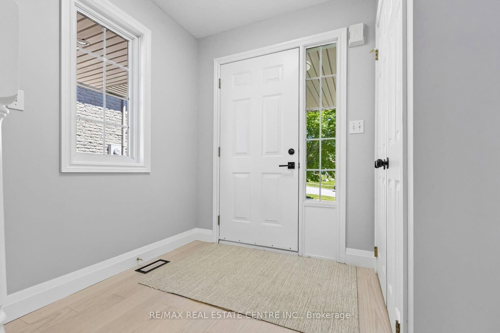 125 Flaherty Drive thumbnail 6