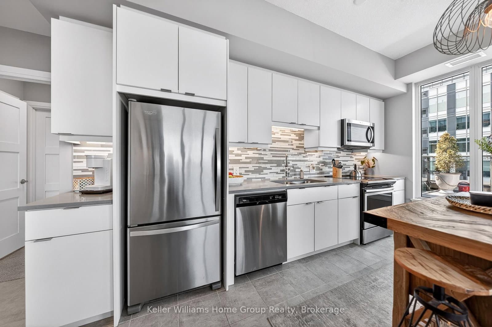 73 Arthur Street S, Unit 701 thumbnail 11
