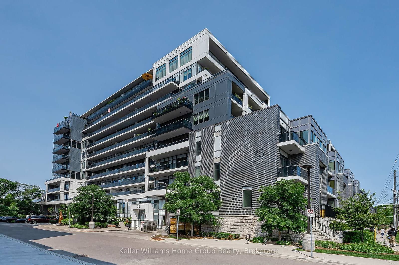 73 Arthur Street S, Unit 701 thumbnail 2