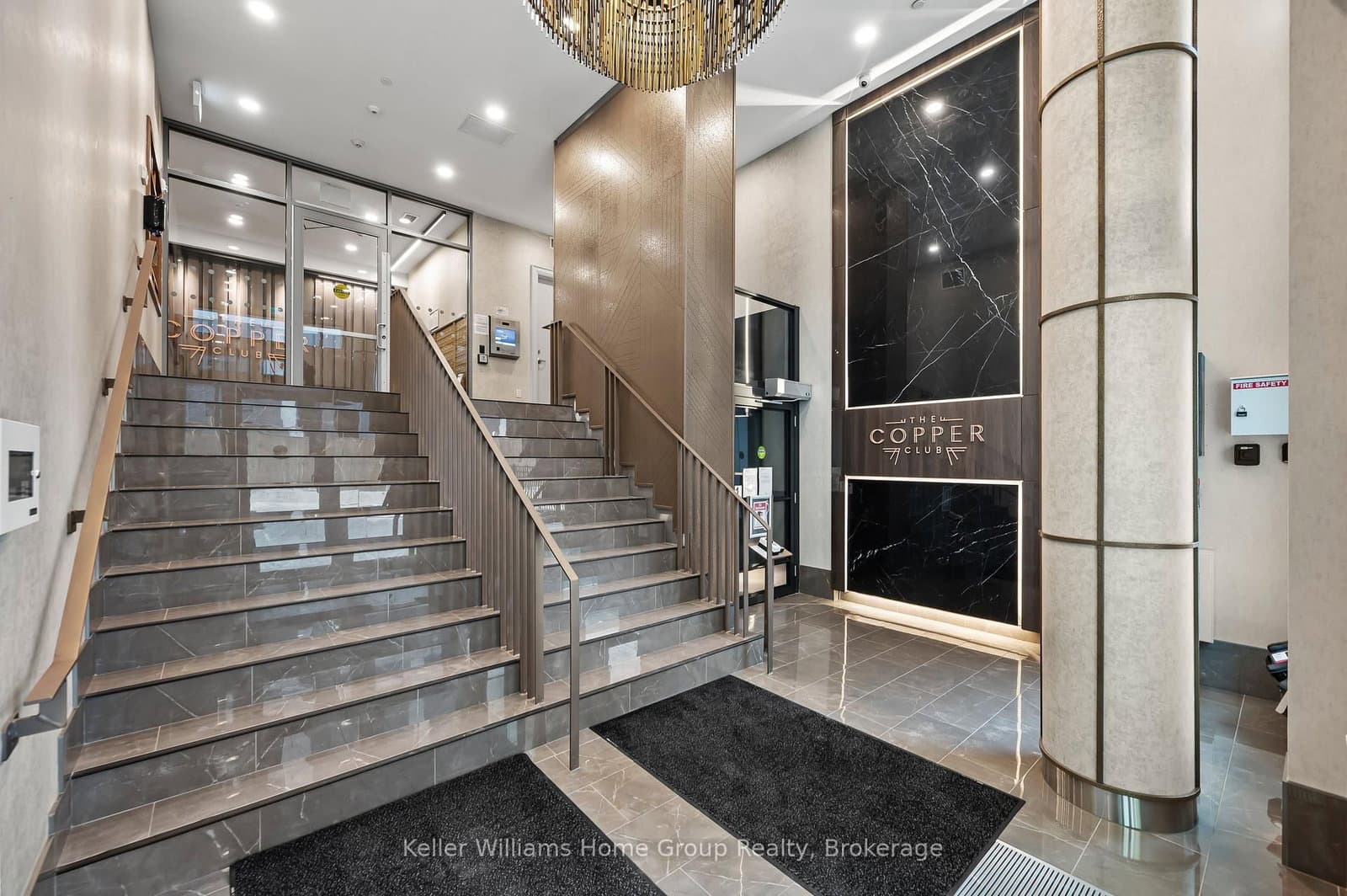 73 Arthur Street S, Unit 701 thumbnail 4