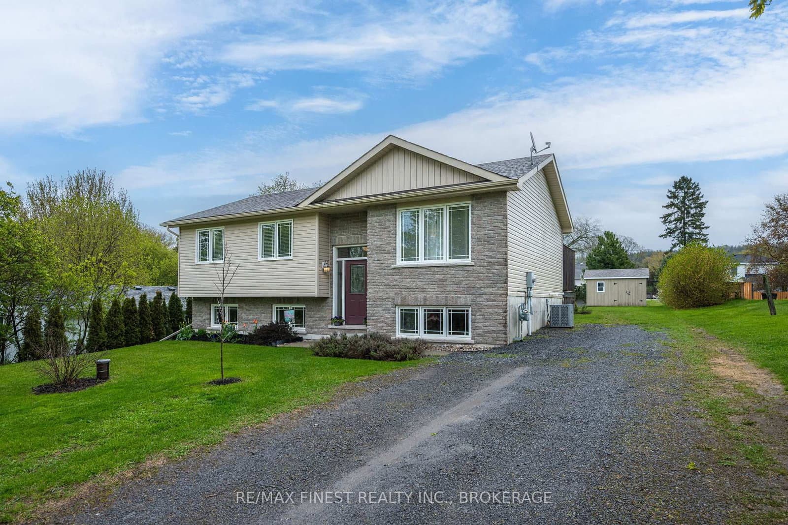 145 Upper Lake Street - Image 1