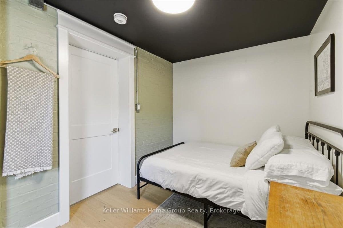 161 David Street thumbnail 35