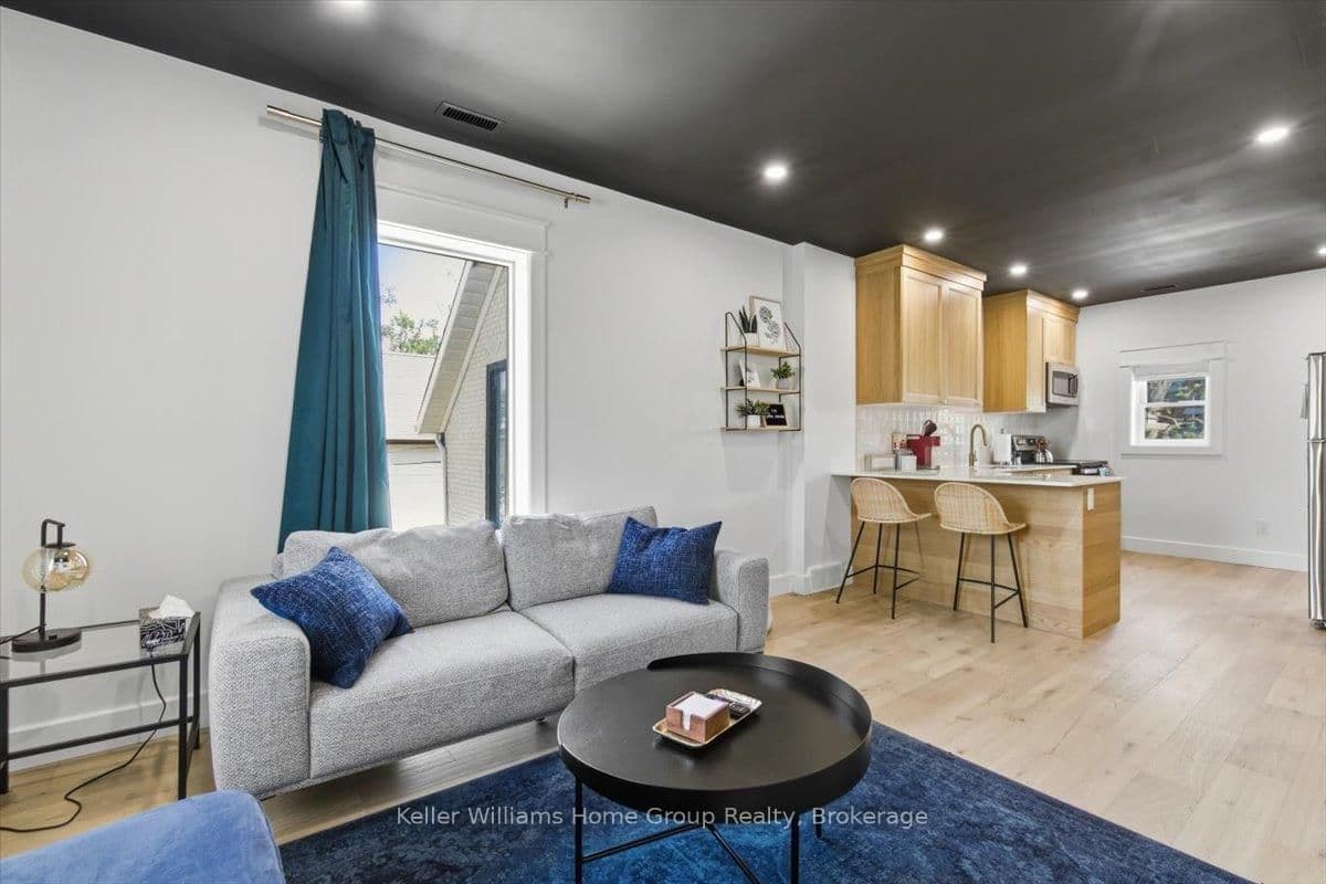 161 David Street thumbnail 42