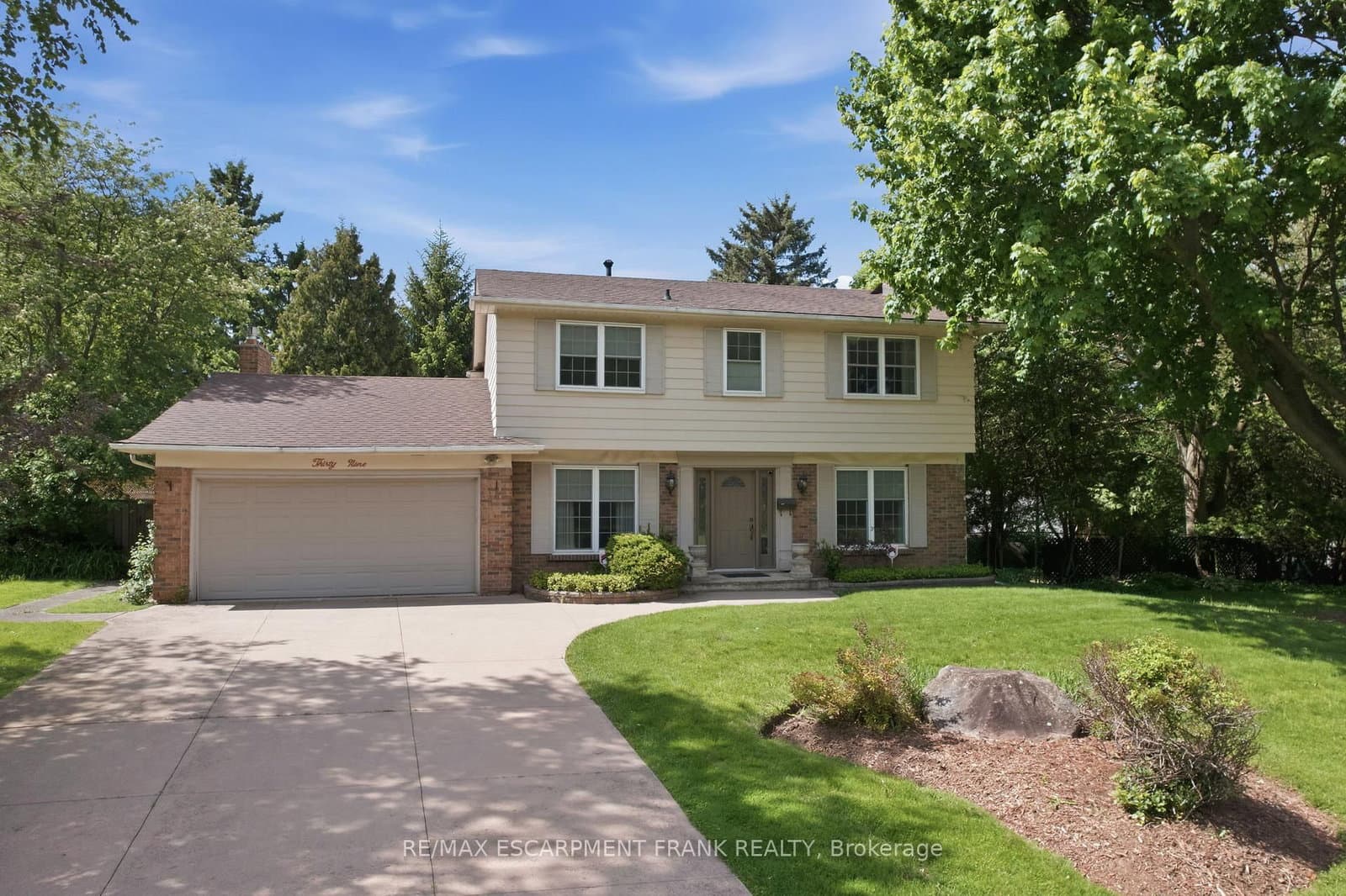 39 Maureen Avenue - Image 1