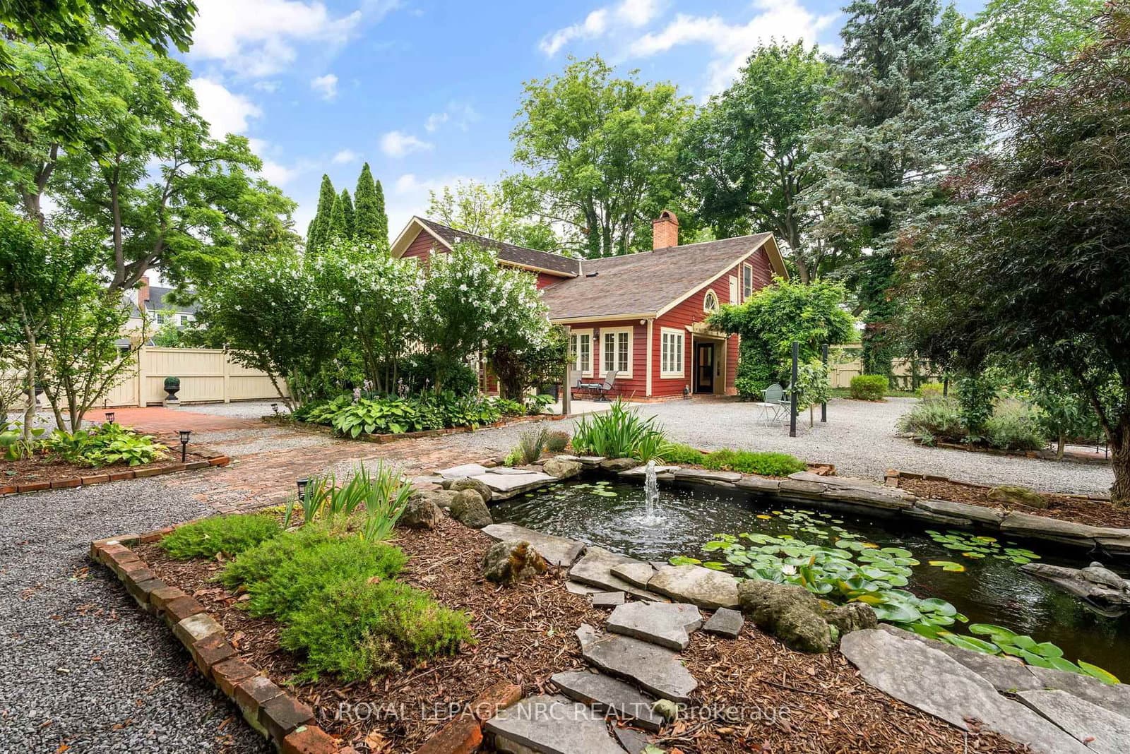307 Mississagua Street thumbnail 3