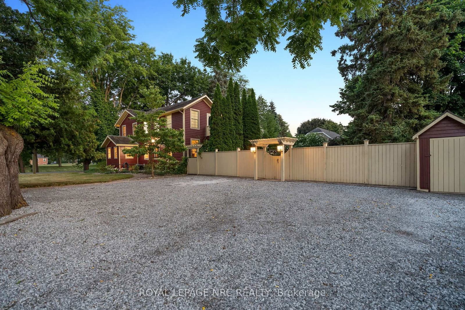 307 Mississagua Street thumbnail 50
