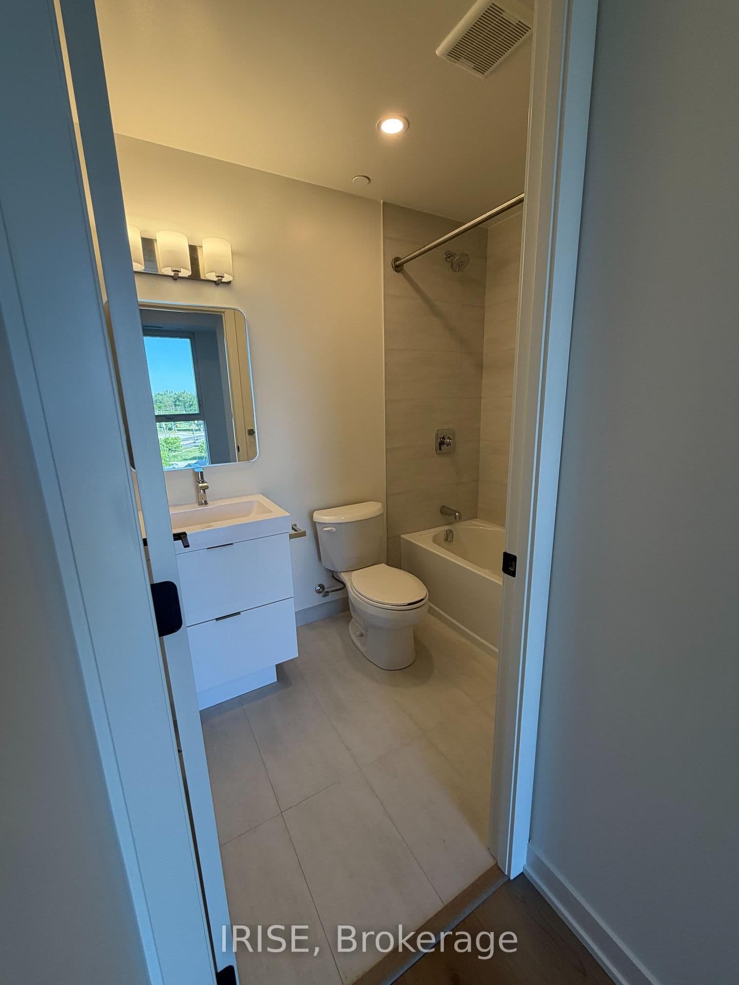 33 Erie Avenue, Unit 508 thumbnail 10
